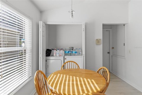 House in Kissimmee, Florida 3 bedrooms, 137.77 sq.m. № 2394113 - photo 12
