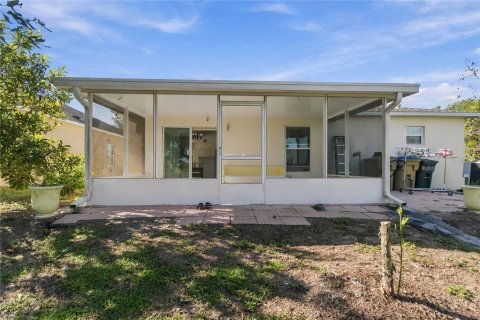 House in Kissimmee, Florida 3 bedrooms, 137.77 sq.m. № 2394113 - photo 25