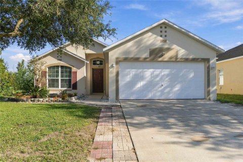 House in Kissimmee, Florida 3 bedrooms, 137.77 sq.m. № 2394113