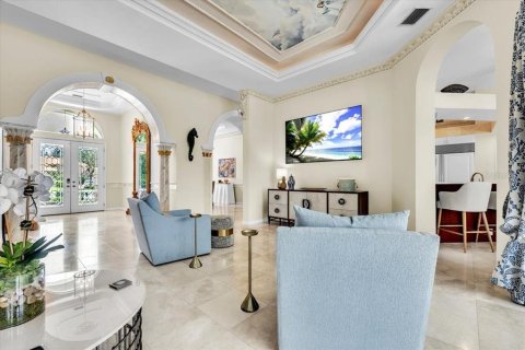 House in Port Charlotte, Florida 5 bedrooms, 612.88 sq.m. № 2294841 - photo 9