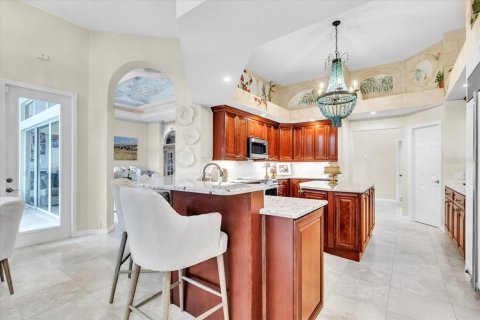 House in Port Charlotte, Florida 5 bedrooms, 612.88 sq.m. № 2294841 - photo 14