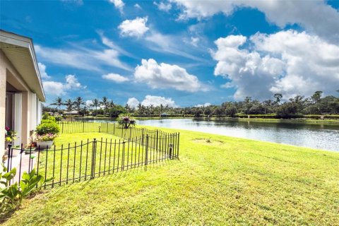 Villa ou maison à vendre à Punta Gorda, Floride: 3 chambres, 157 m2 № 2314096 - photo 24