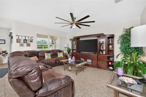 Villa ou maison à vendre à Punta Gorda, Floride: 3 chambres, 157 m2 № 2314096 - photo 9