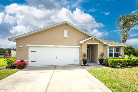 Villa ou maison à vendre à Punta Gorda, Floride: 3 chambres, 157 m2 № 2314096 - photo 2