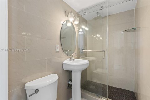 Copropriété à vendre à Aventura, Floride: 1 chambre, 83.24 m2 № 2052582 - photo 10