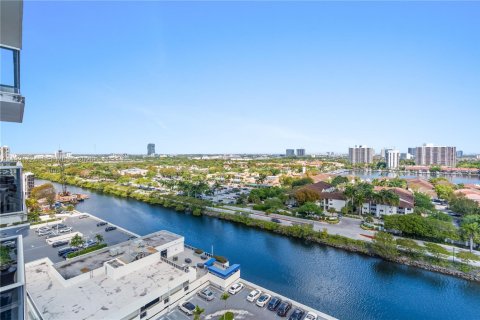 Copropriété à vendre à Aventura, Floride: 1 chambre, 83.24 m2 № 2052582 - photo 17