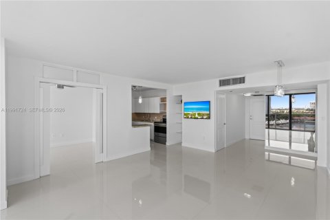 Copropriété à vendre à Aventura, Floride: 1 chambre, 83.24 m2 № 2052582 - photo 20