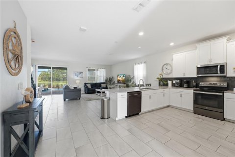 Villa ou maison à vendre à Kissimmee, Floride: 8 chambres, 409.79 m2 № 2322674 - photo 13