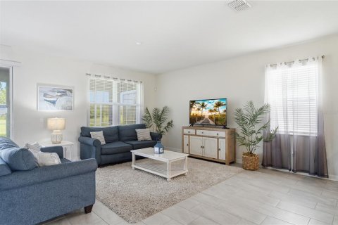 Villa ou maison à vendre à Kissimmee, Floride: 8 chambres, 409.79 m2 № 2322674 - photo 17
