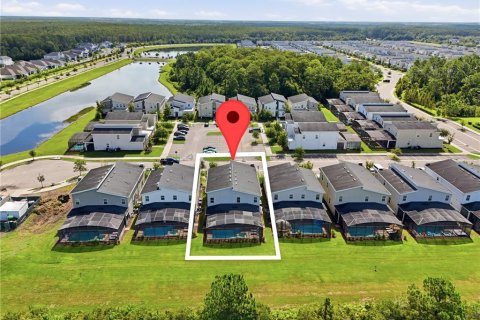 Villa ou maison à vendre à Kissimmee, Floride: 8 chambres, 409.79 m2 № 2322674 - photo 6