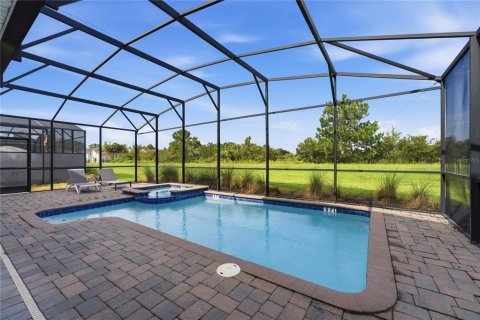 Villa ou maison à vendre à Kissimmee, Floride: 8 chambres, 409.79 m2 № 2322674 - photo 30