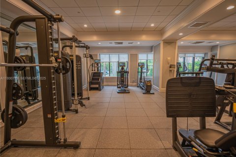 Copropriété à louer à Bal Harbour, Floride: 3 chambres, 184.5 m2 № 1989947 - photo 11