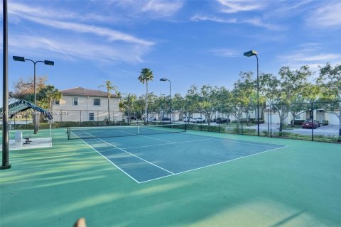 Adosado en venta en Miramar, Florida, 3 dormitorios, 142.14 m2 № 1878743 - foto 25
