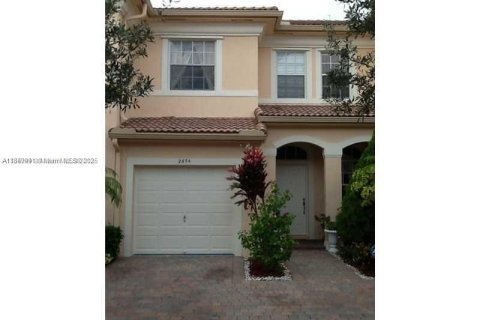 Adosado en venta en Miramar, Florida, 3 dormitorios, 142.14 m2 № 1878743 - foto 2