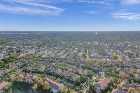Adosado en venta en Miramar, Florida, 3 dormitorios, 142.14 m2 № 1878743 - foto 30