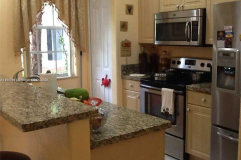Adosado en venta en Miramar, Florida, 3 dormitorios, 142.14 m2 № 1878743 - foto 8