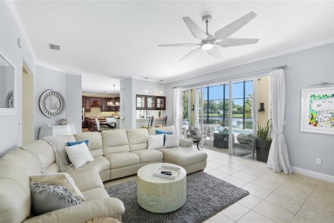 House in Sarasota, Florida 5 bedrooms, 357.4 sq.m. № 2152178 - photo 10
