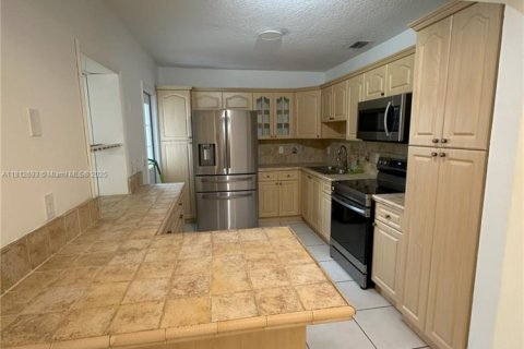 Купить виллу или дом в Майами, Флорида 4 спальни, 164.62м2, № 1762543 - фото 21