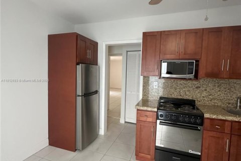 Купить виллу или дом в Майами, Флорида 4 спальни, 164.62м2, № 1762543 - фото 16