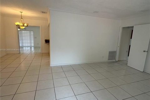 Купить виллу или дом в Майами, Флорида 4 спальни, 164.62м2, № 1762543 - фото 7