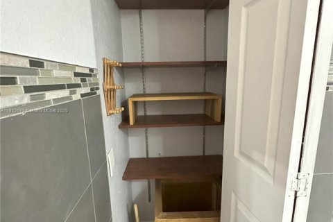 Купить виллу или дом в Майами, Флорида 4 спальни, 164.62м2, № 1762543 - фото 15