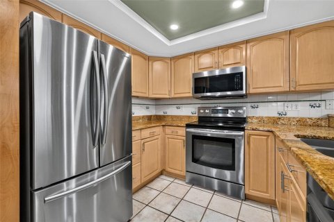 Touwnhouse à vendre à Largo, Floride: 3 chambres, 127.74 m2 № 2350002 - photo 4