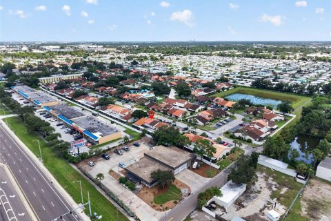 Touwnhouse à vendre à Largo, Floride: 3 chambres, 127.74 m2 № 2350002 - photo 23