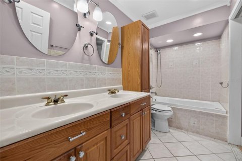 Touwnhouse à vendre à Largo, Floride: 3 chambres, 127.74 m2 № 2350002 - photo 14