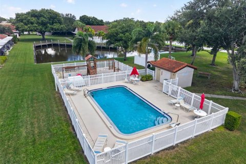 Touwnhouse à vendre à Largo, Floride: 3 chambres, 127.74 m2 № 2350002 - photo 21