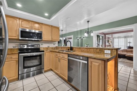 Touwnhouse à vendre à Largo, Floride: 3 chambres, 127.74 m2 № 2350002 - photo 5