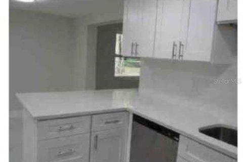 Casa en venta en New Port Richey, Florida, 3 dormitorios, 115.66 m2 № 1916646 - foto 3