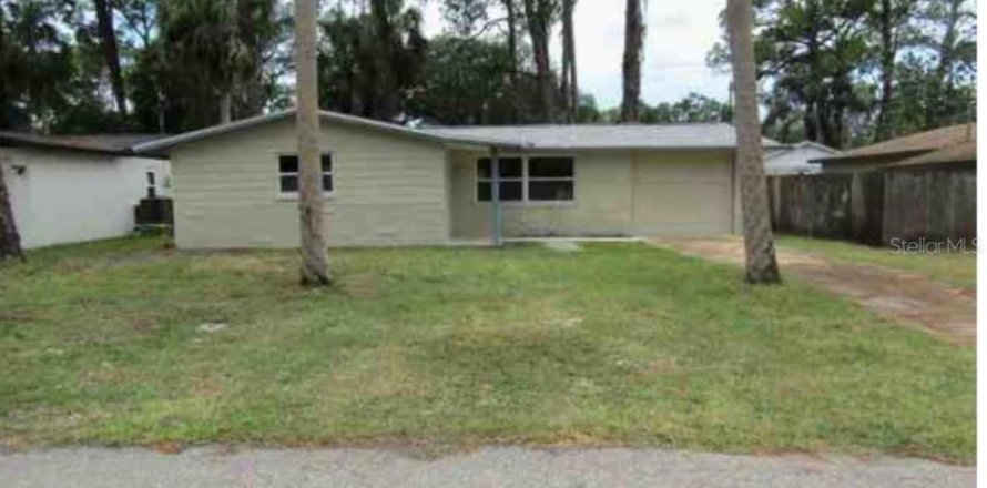 Casa en New Port Richey, Florida 3 dormitorios, 115.66 m2 № 1916646
