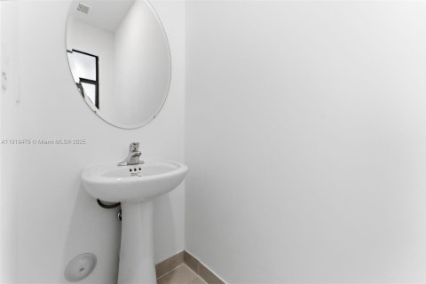 Casa en venta en Homestead, Florida, 3 dormitorios, 140.65 m2 № 1974588 - foto 17