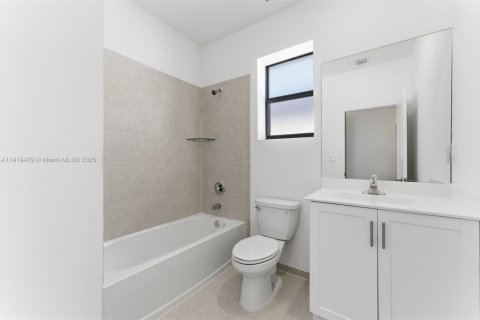 Casa en venta en Homestead, Florida, 3 dormitorios, 140.65 m2 № 1974588 - foto 20