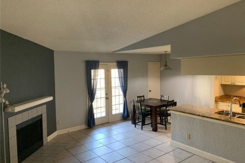 Condo in Orlando, Florida, 3 bedrooms  № 2111656 - photo 3