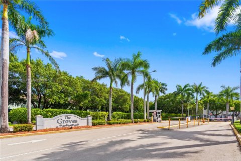 Condominio en Homestead, Florida, 2 dormitorios  № 2031808