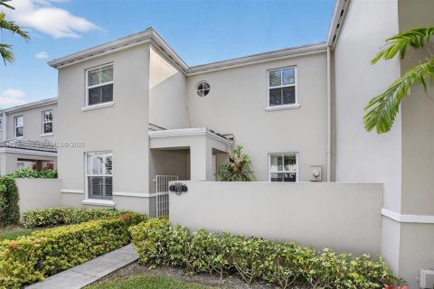 Купить таунхаус в Майами, Флорида 3 спальни, 156.08м2, № 1998080 - фото 6