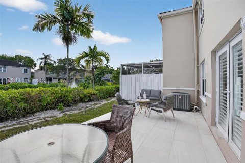 Купить таунхаус в Майами, Флорида 3 спальни, 156.08м2, № 1998080 - фото 14