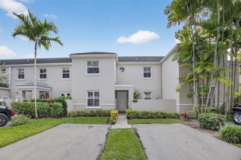 Купить таунхаус в Майами, Флорида 3 спальни, 156.08м2, № 1998080 - фото 4