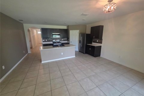 Villa ou maison à louer à Punta Gorda, Floride: 4 chambres, 169.83 m2 № 2386420 - photo 12