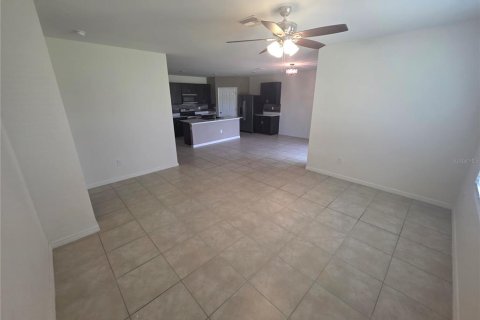 Villa ou maison à louer à Punta Gorda, Floride: 4 chambres, 169.83 m2 № 2386420 - photo 10