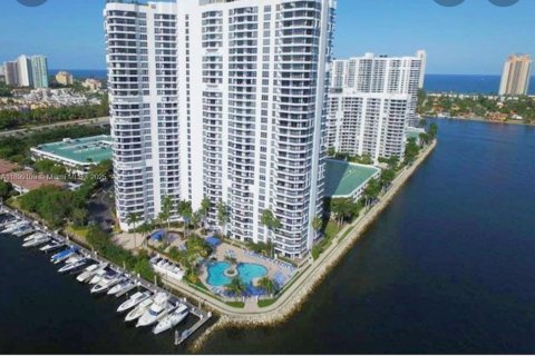 Снять в аренду кондоминиум в Авентура, Флорида 2 спальни, 101.36м2, № 1951924 - фото 18