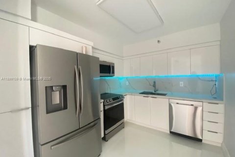 Снять в аренду кондоминиум в Авентура, Флорида 2 спальни, 101.36м2, № 1951924 - фото 12