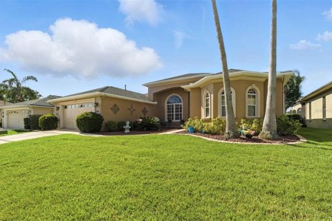 House in Brooksville, Florida 3 bedrooms, 235.6 sq.m. № 1807464 - photo 4