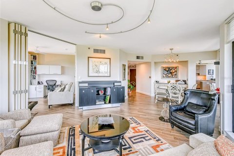 Copropriété à louer à Longboat Key, Floride: 3 chambres, 195.09 m2 № 2386188 - photo 8