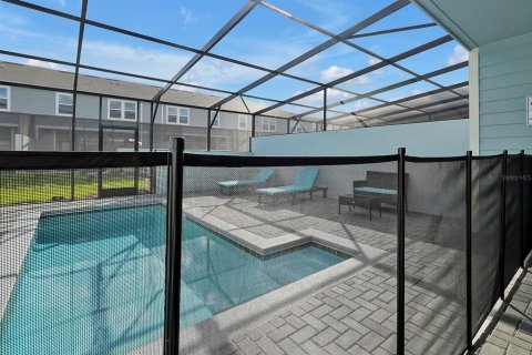 Townhouse in Davenport, Florida 5 bedrooms, 212.1 sq.m. № 1632402 - photo 29