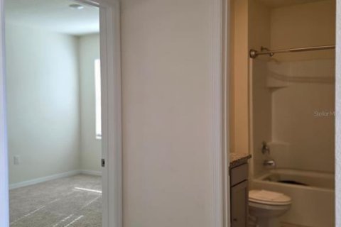 House in Sanford, Florida 4 bedrooms, 168.62 sq.m. № 2104955 - photo 14