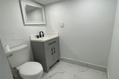 Appartement à louer à Miami, Floride: 1 chambre, 162.58 m2 № 1946894 - photo 12