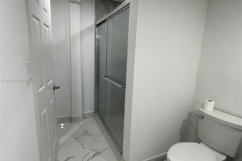 Appartement à louer à Miami, Floride: 1 chambre, 162.58 m2 № 1946894 - photo 11