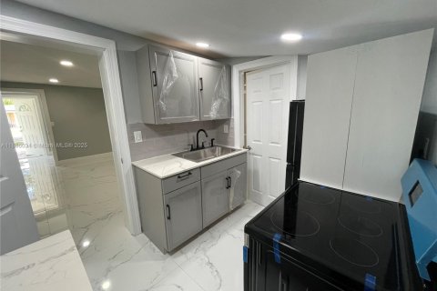 Appartement à louer à Miami, Floride: 1 chambre, 162.58 m2 № 1946894 - photo 8